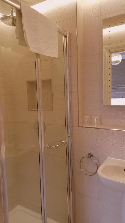 Red Brighton Blue - Resim 22