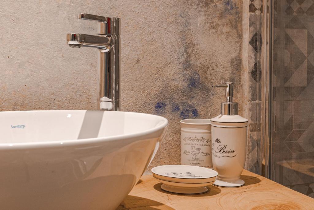 Trieste Art Loft - Komfort Dreibettzimmer Mit Dusche