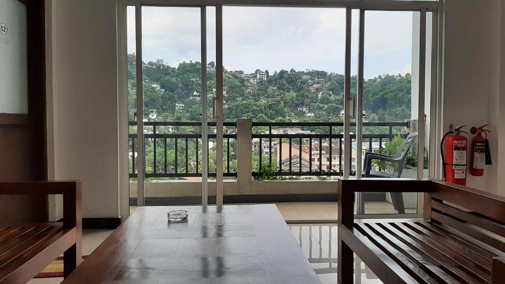 Balkón nebo terasa v ubytování Terrace Kandy