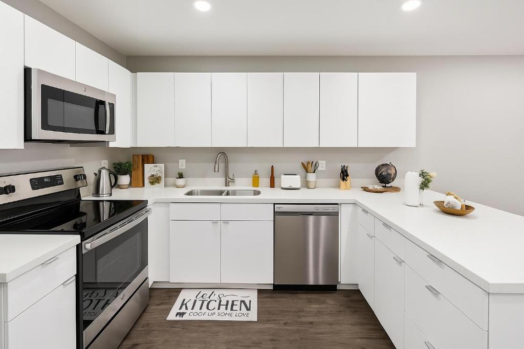 Η κουζίνα ή μικρή κουζίνα στο 3 STATE FAIR l DT Dallas l FIFA READY l Staycation 1Bd1Ba