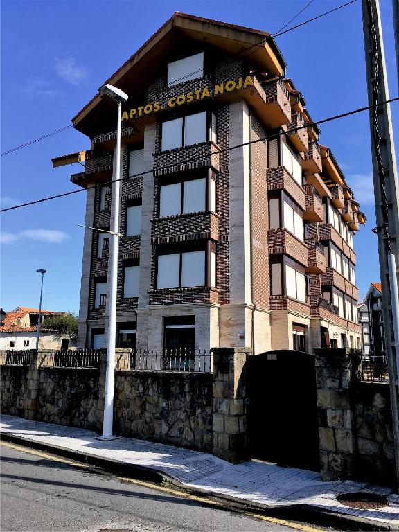 Budova, v ktorej sa apartmán nachádza