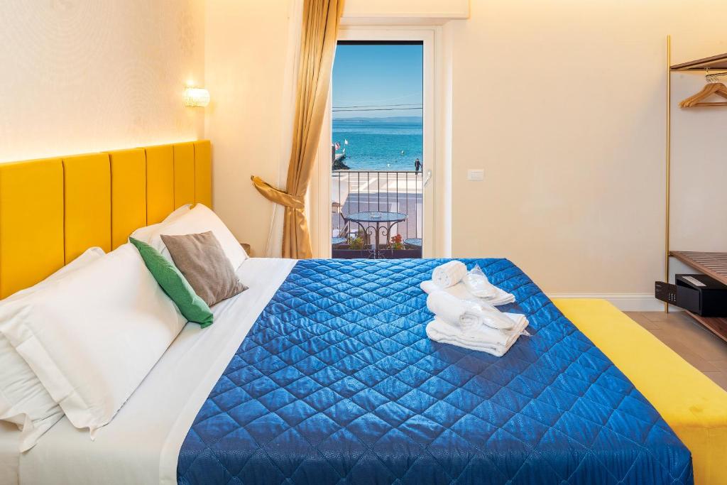 Postel nebo postele na pokoji v ubytování I Tre Re Rooms
