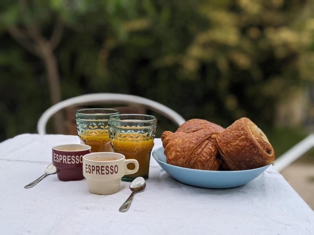 Studio cosy, terrasse, logement entier Aix-en-Provence dans maison