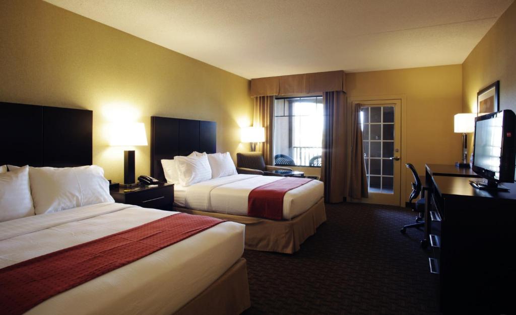 Postel nebo postele na pokoji v ubytování Holiday Inn Phoenix/Chandler by IHG