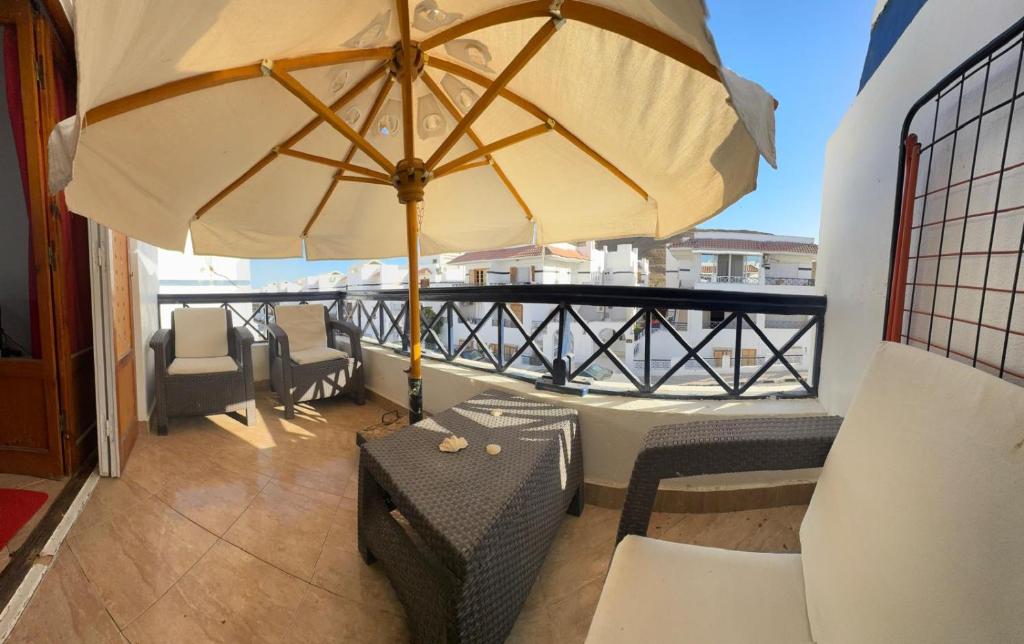 Balkón nebo terasa v ubytování Riviera Sharm El-Sheikh neues komfortables großes renoviertes Apartment auch für Langzeitmieter buchbar