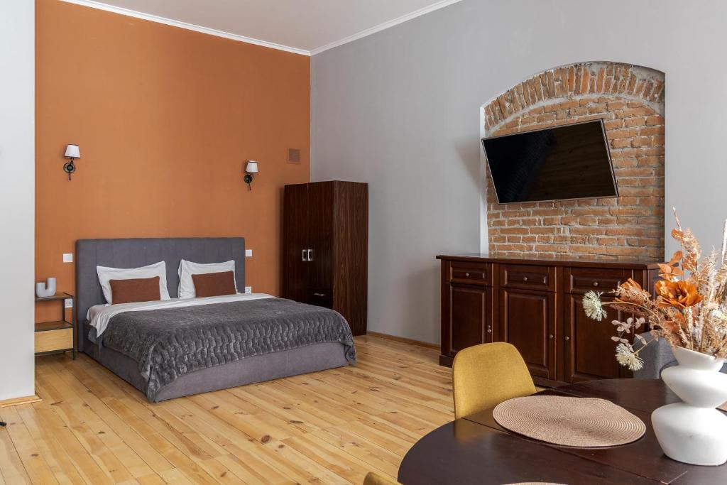 TUT Stavropigiyska photo 6