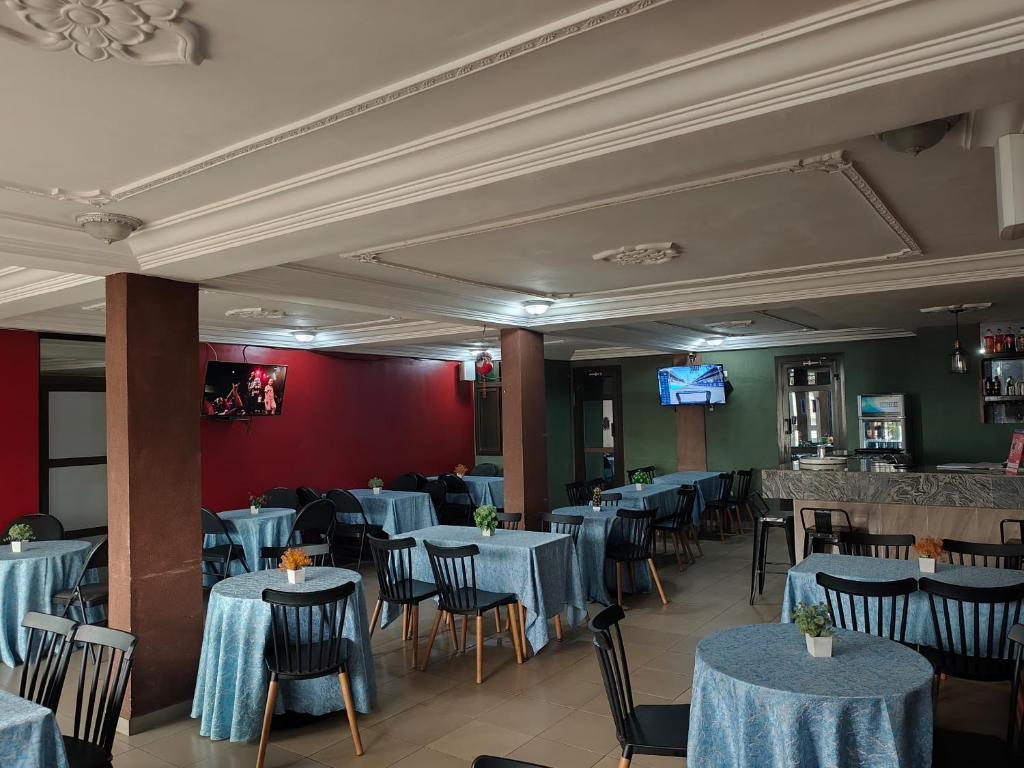 Gallery image of Ngueye hôtel officiel in Yaoundé