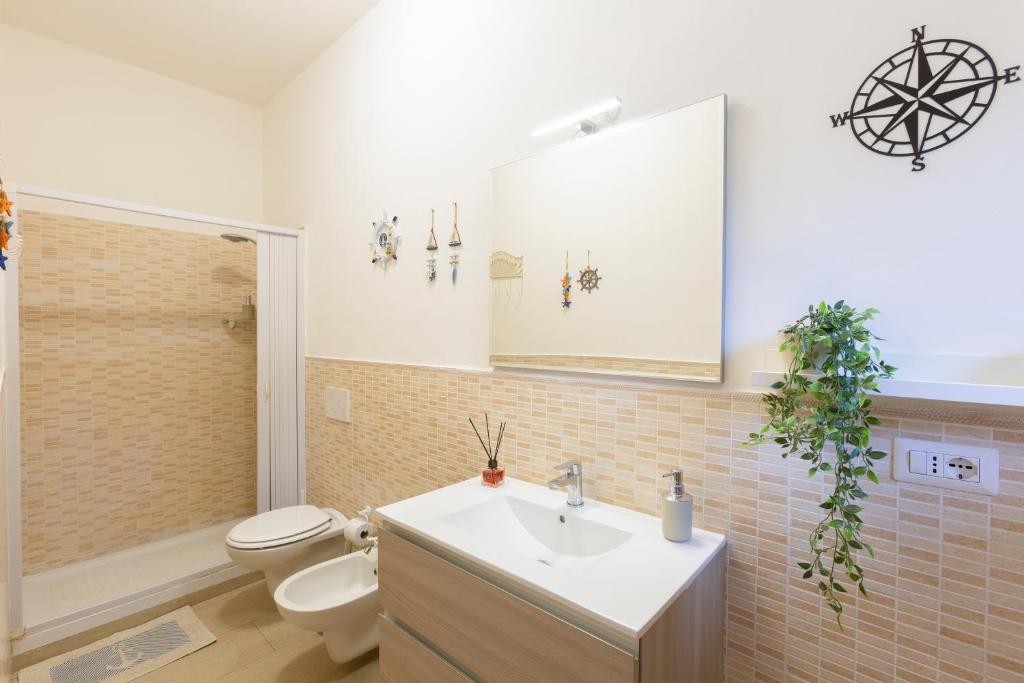 Kamar mandi di Il Poggetto di Porto Ercole Affittacamere
