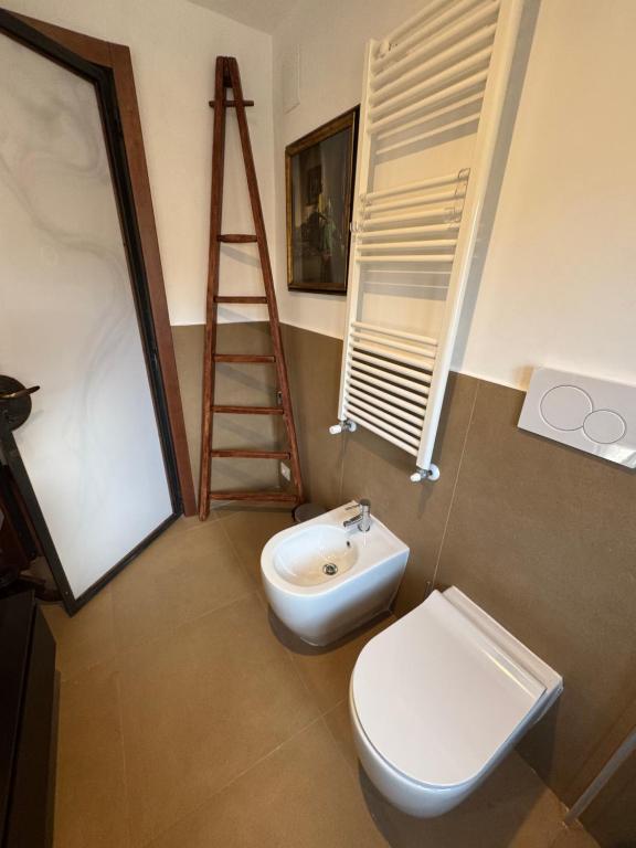 Bagno di Domus Colosseum, detached house just few steps from the Colosseum