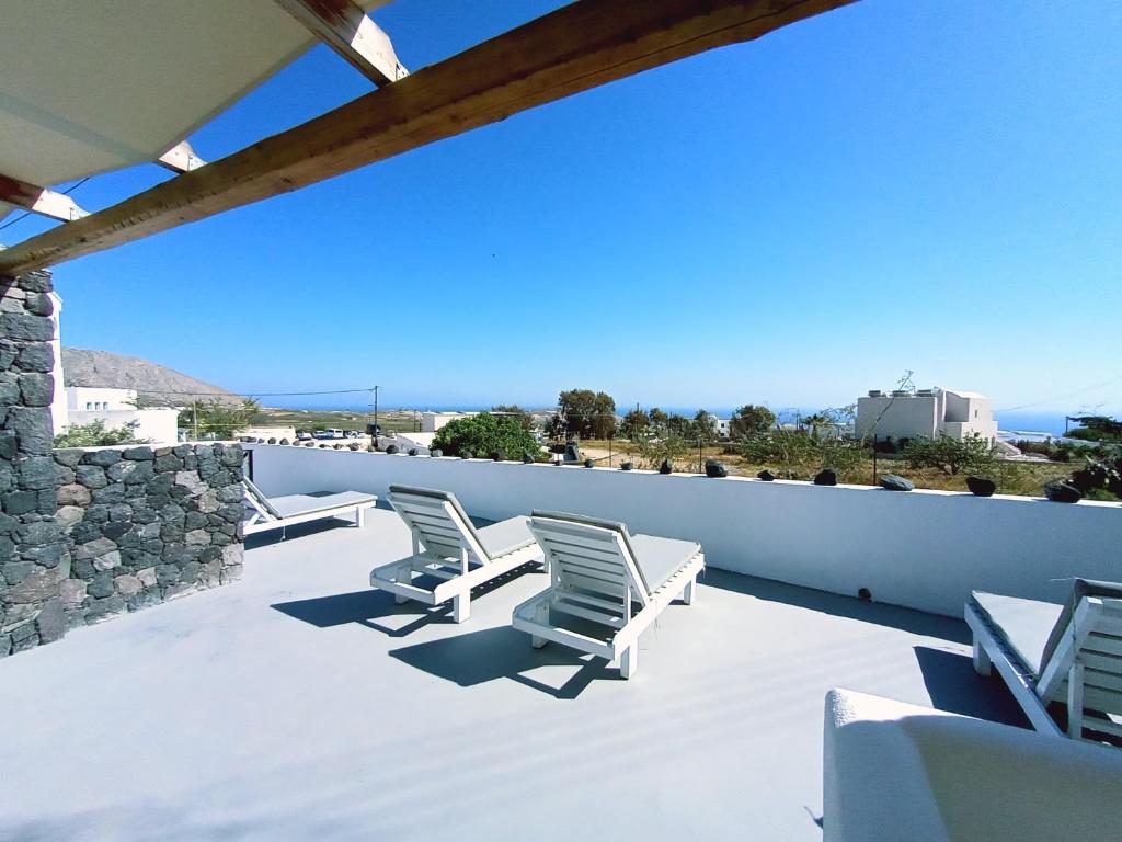 Balkón nebo terasa v ubytování Golden View Villas