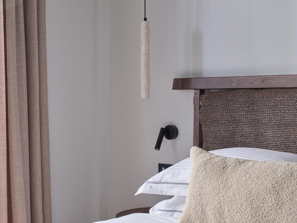 Loizos Stylish Residences - 16