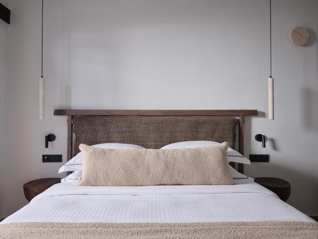 Loizos Stylish Residences - 18