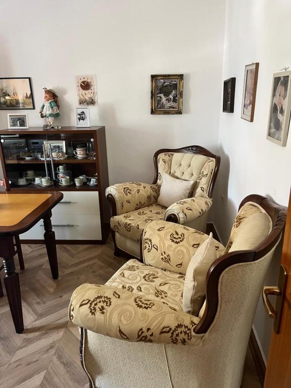 Posezení v ubytování Berat Apartment Erifili