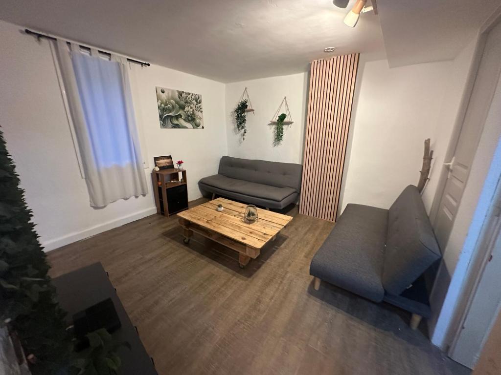 Photo de la galerie de l'établissement Charmante maison à Montagnac, à Montagnac