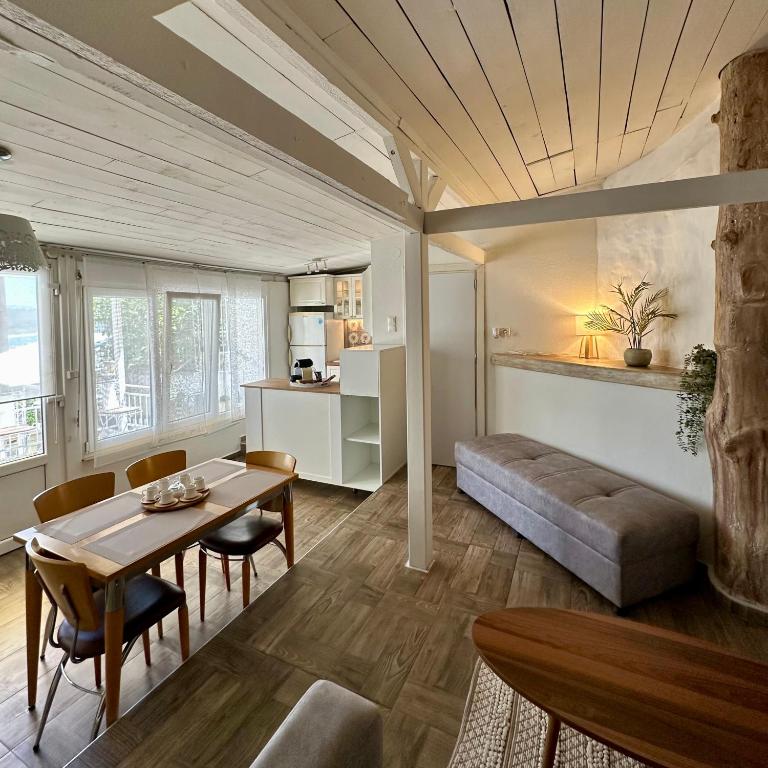 Η κουζίνα ή μικρή κουζίνα στο The Garden House