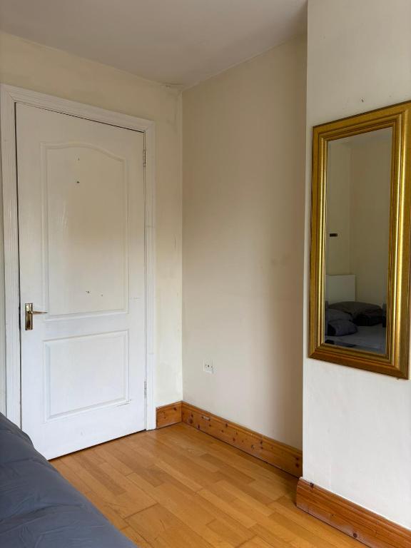 Fotografie z fotogalerie ubytování Superb Double Room near Airport - 3 v destinaci Dublin