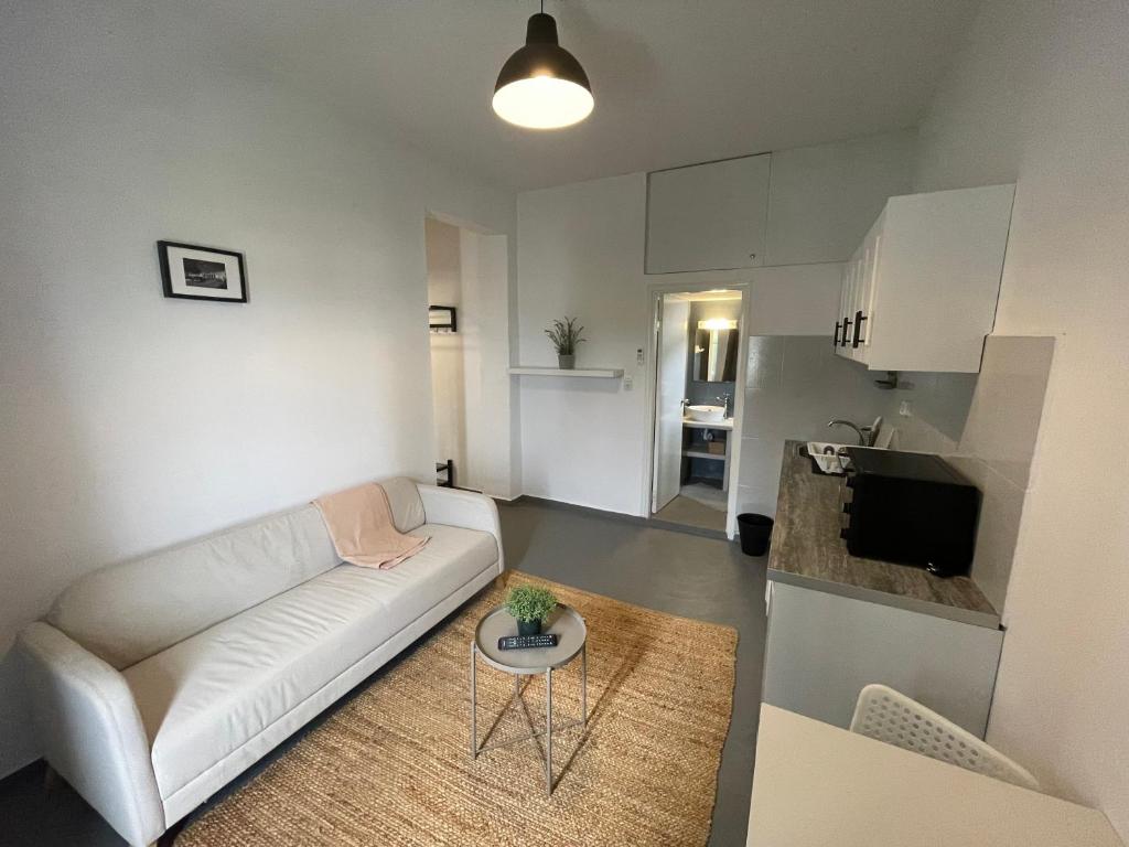 Kuchyň nebo kuchyňský kout v ubytování Spanos Apartments - Panteli