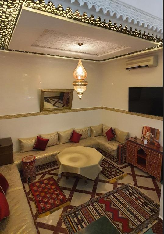 Quarya Assiyahia - Riad CAMILIA- Maison entière avec piscine — photo 2