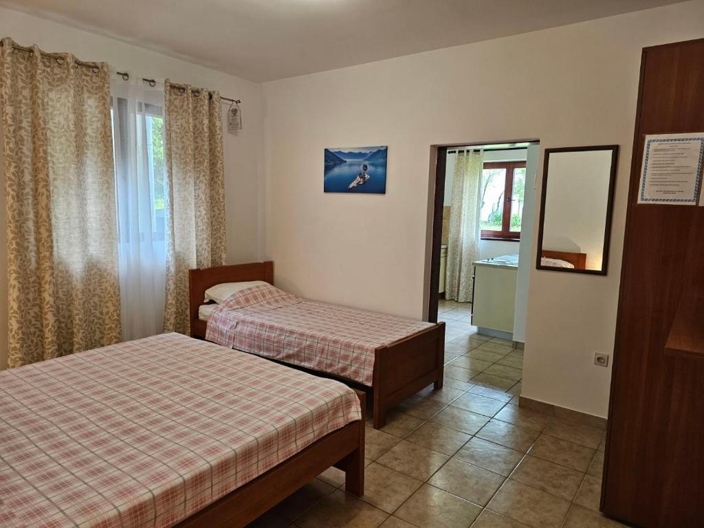 B & M Apartments - 7