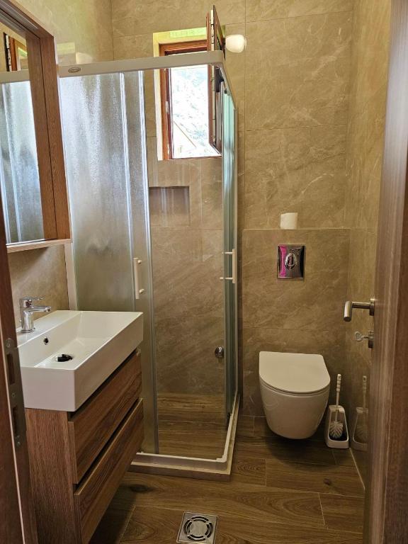 B & M Apartments - 6