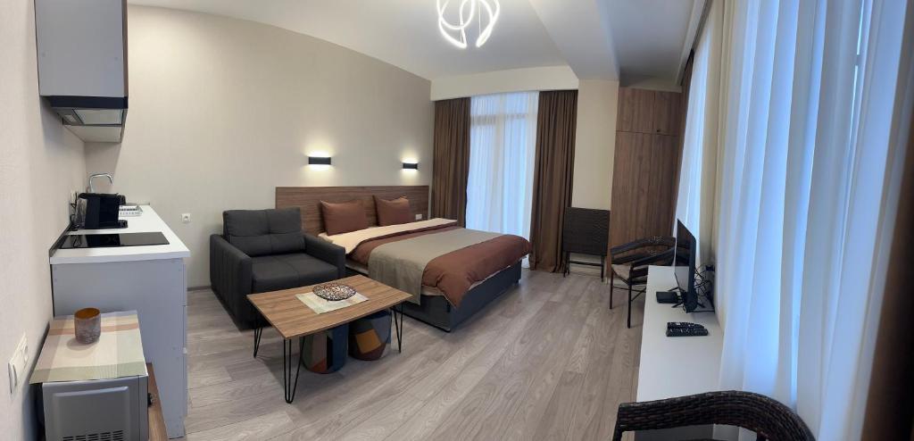 Postel nebo postele na pokoji v ubytování Bakuriani, Crystal Loft Premium Stay, Mountain View