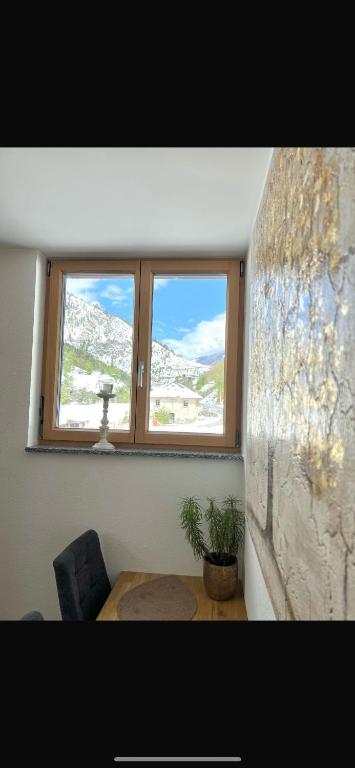 Nespecifikovaný výhled na hory nebo výhled na hory při pohledu z apartmánu