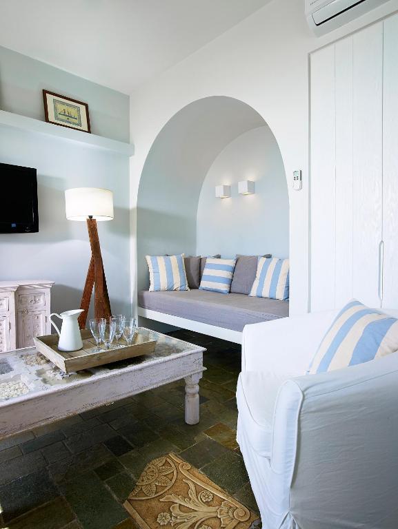 Posteľ alebo postele v izbe v ubytovaní Paradisso Beach Villas