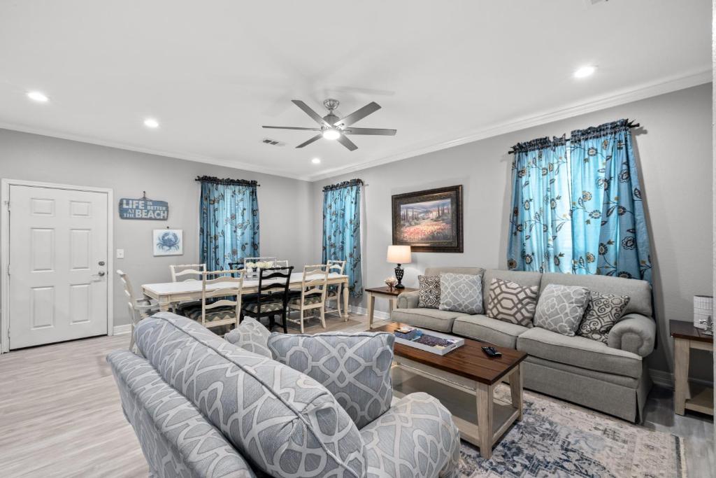Χώρος καθιστικού στο Nina's Place home