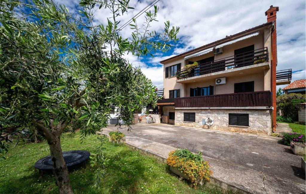 Beautiful Apartment In Medulin With Wifi