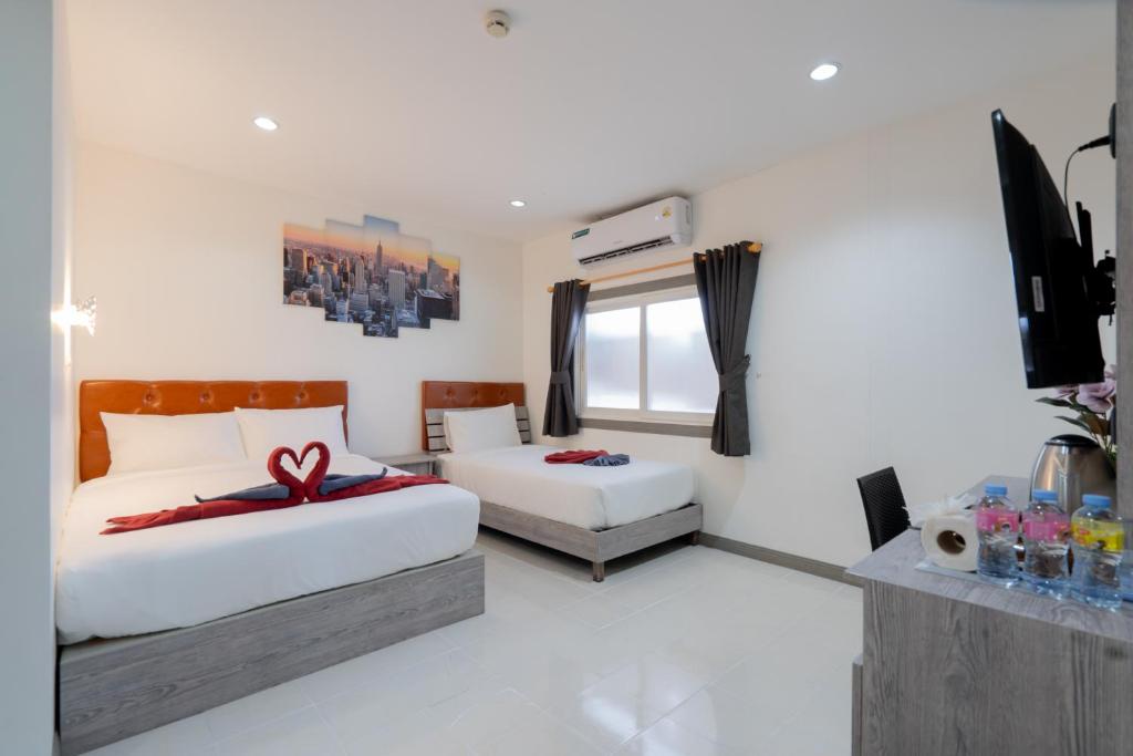 Square One Hotel Patong - Resim 29