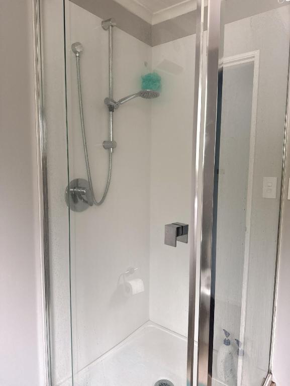 West Lake one bedroom accommodation - Resim 3