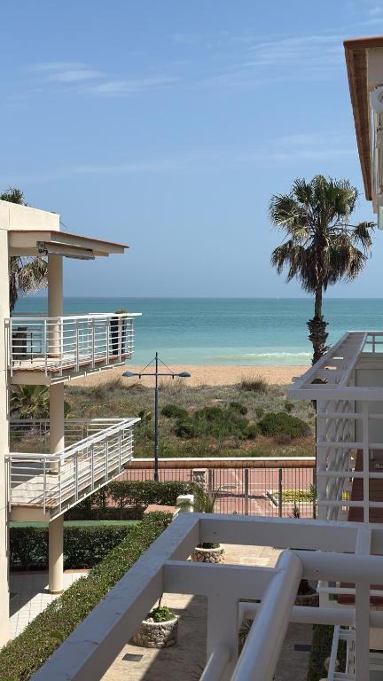 Fantástico apartamento con vistas al mar