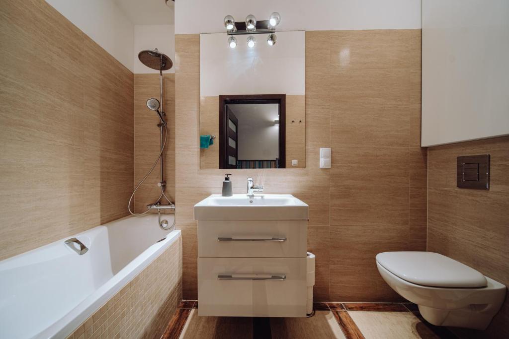 Kúpeľňa v ubytovaní Panorama Gór - Centrum Miasta, Apartament z widokiem na Szrenicę