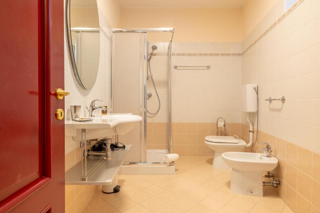 A bathroom at Albergo Villa Edy