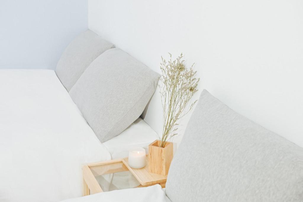 Posezení v ubytování White Space Design Hotel