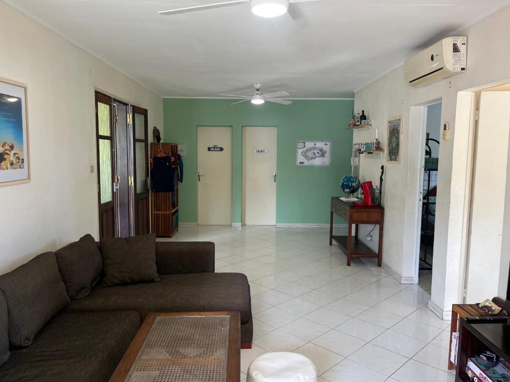 Posezení v ubytování La chambre des canots