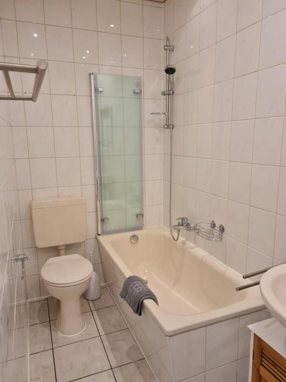 Koupelna v ubytování Ferienwohnung Oberhausen Alstaden