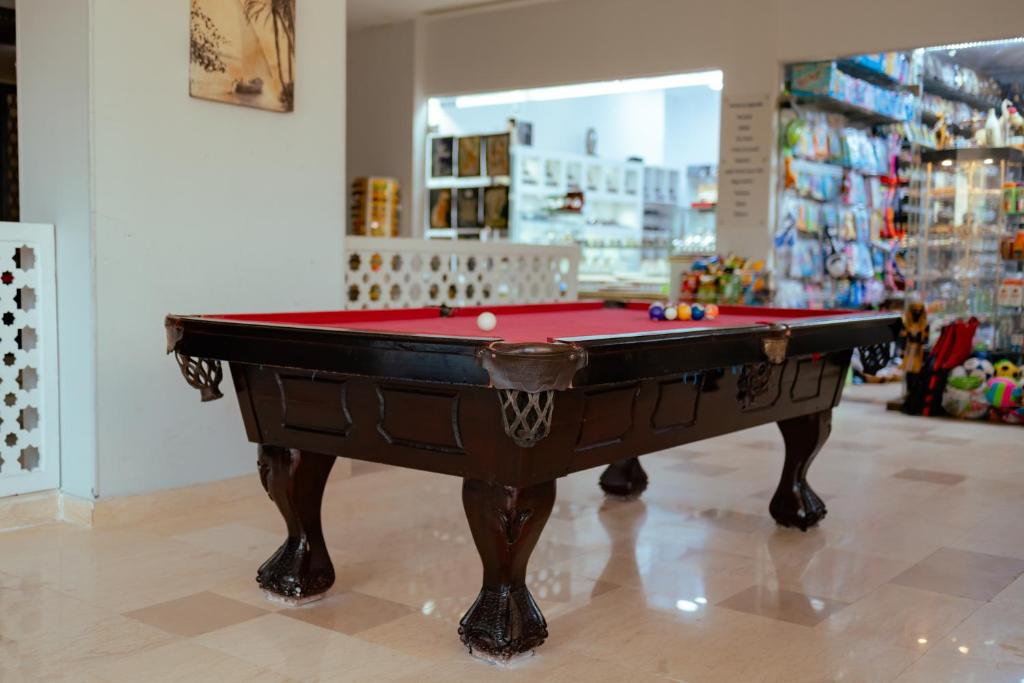 Royal Star Beach Resort biliárdasztala