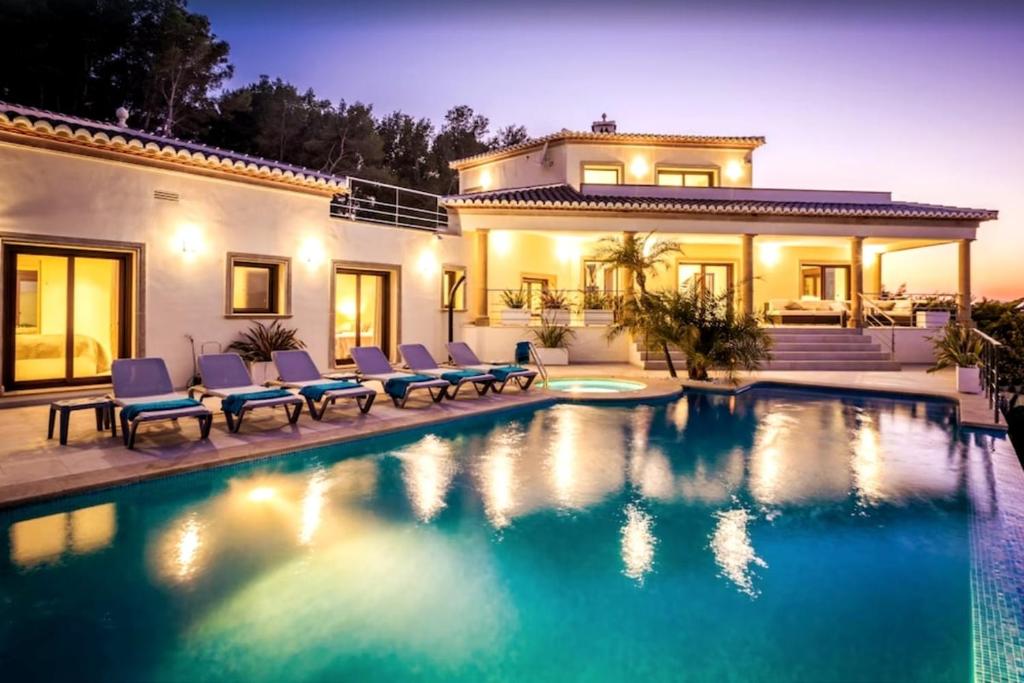 Casa Orquídea - Luxury 4 bedroom Villa