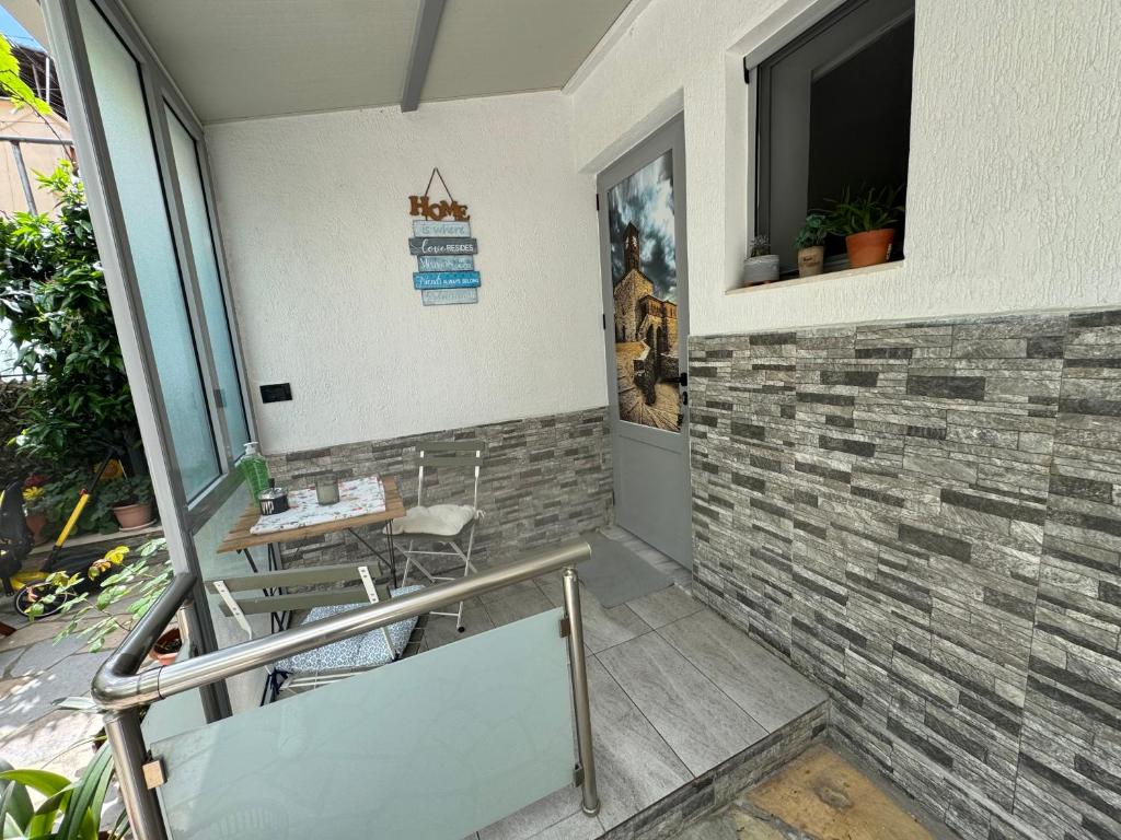 Fotografie z fotogalerie ubytování Double17 Apartaments v destinaci Gjirokastër