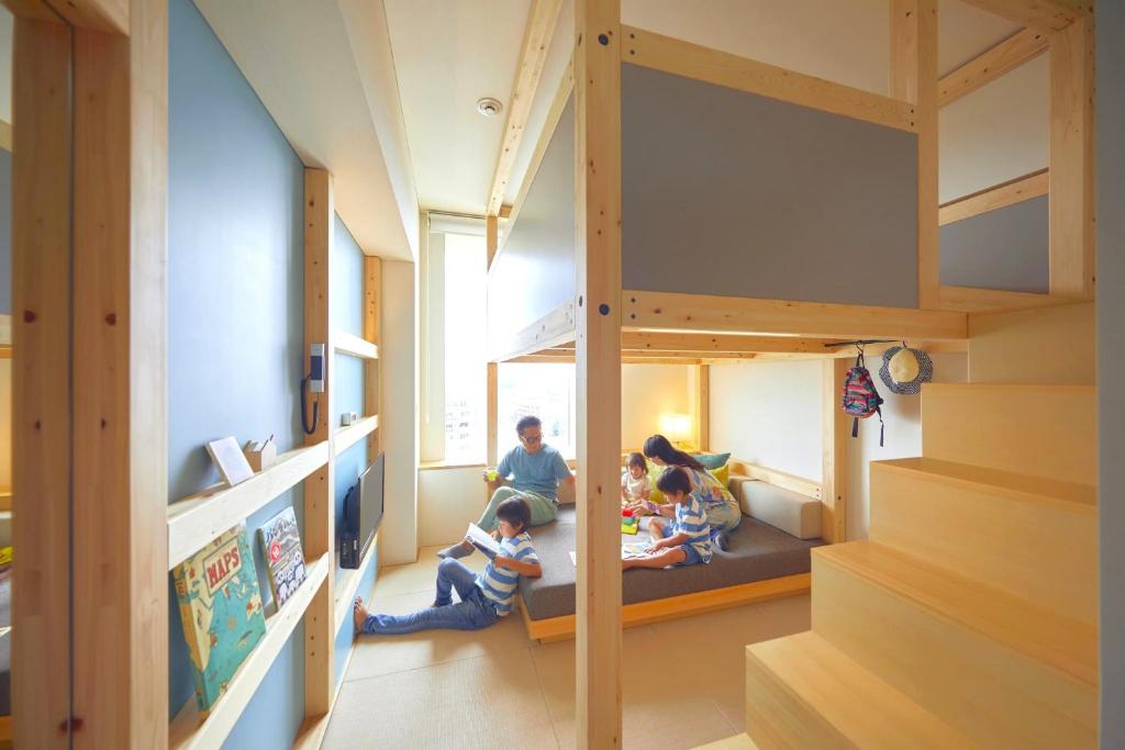 Palanda nebo palandy na pokoji v ubytování OMO5 Tokyo Otsuka by Hoshino Resorts