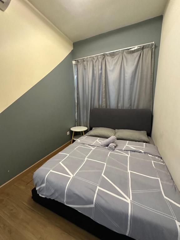 Кровать или кровати в номере Saville Cheras 3 Bedroom HomeStay Near MRT