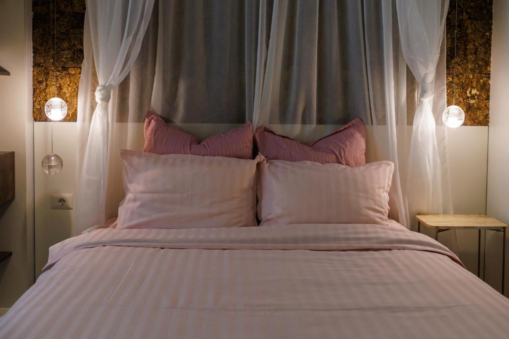 Postel nebo postele na pokoji v ubytování NABARO 44 Harmony Lake View