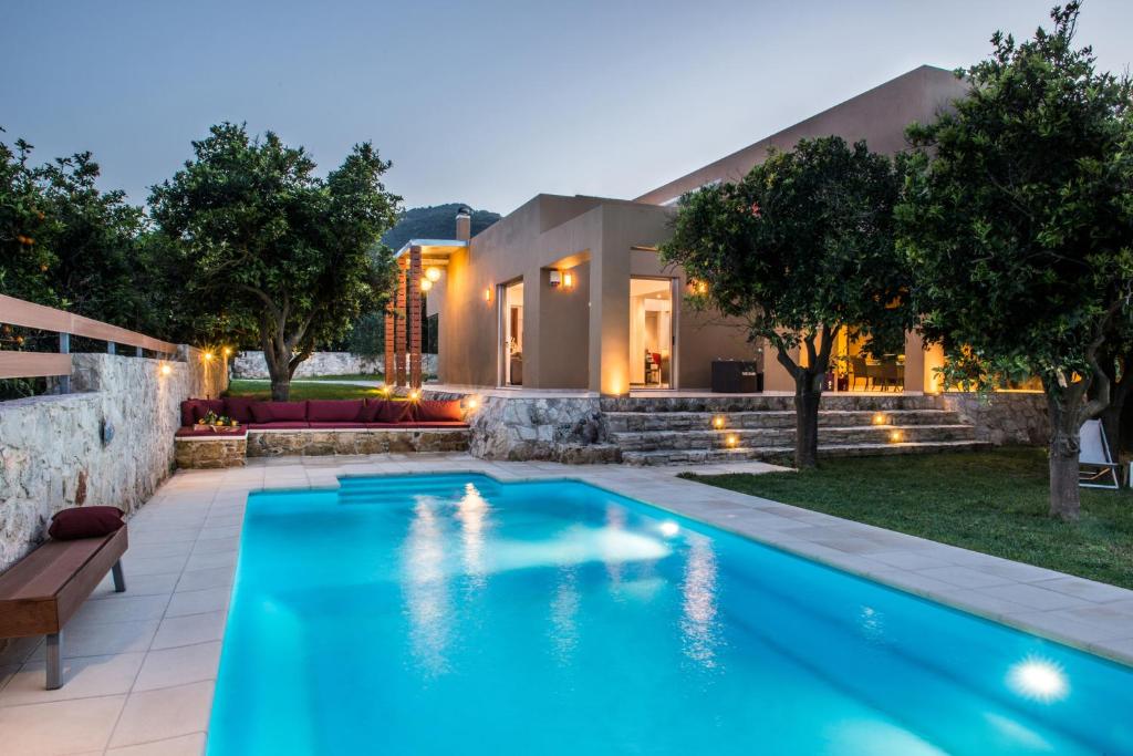 The swimming pool at or close to Villa Casa di Verde