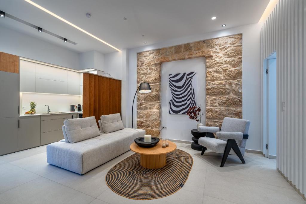 'Green & Blue' Castella Luxury Suites