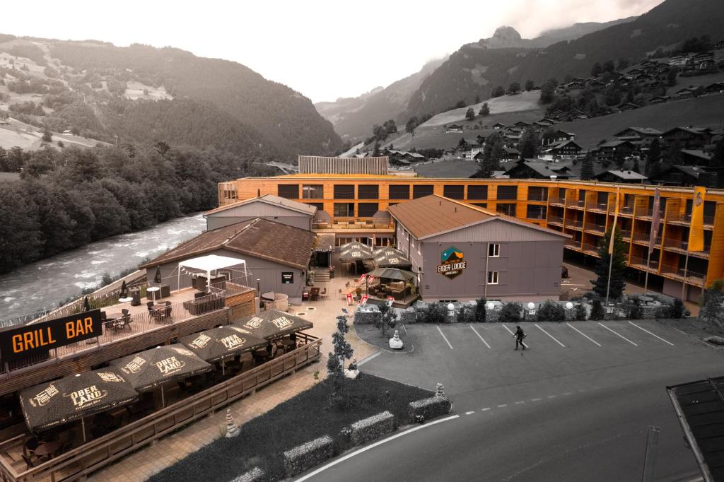 Nespecifikovaný výhled na hory nebo výhled na hory při pohledu z hotelu