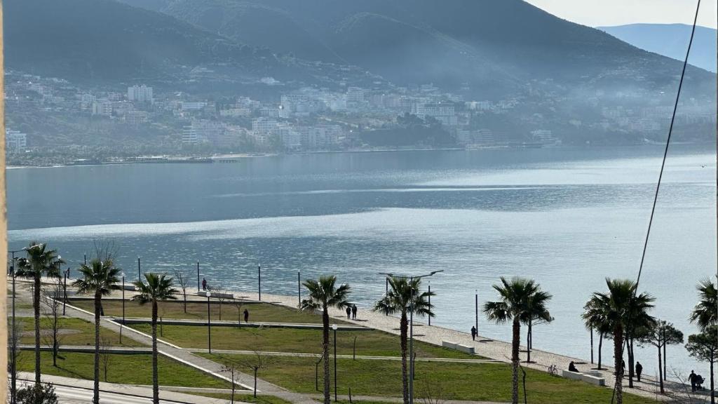 Osmenaj Seaside Apartment