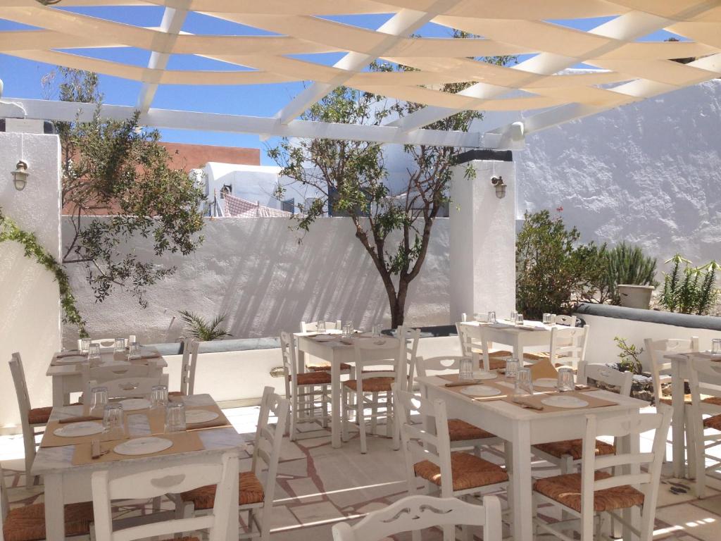 Restauracja lub miejsce do jedzenia w obiekcie Laokasti Villas