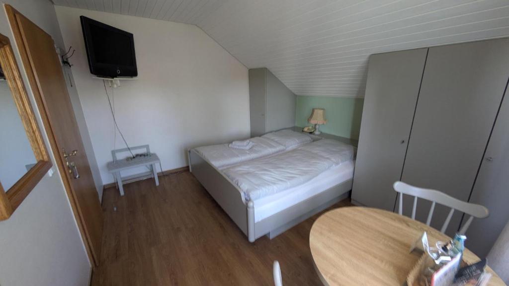 Landhotel Sonneneck - Breuna im Naturpark - Habitación Doble Económica