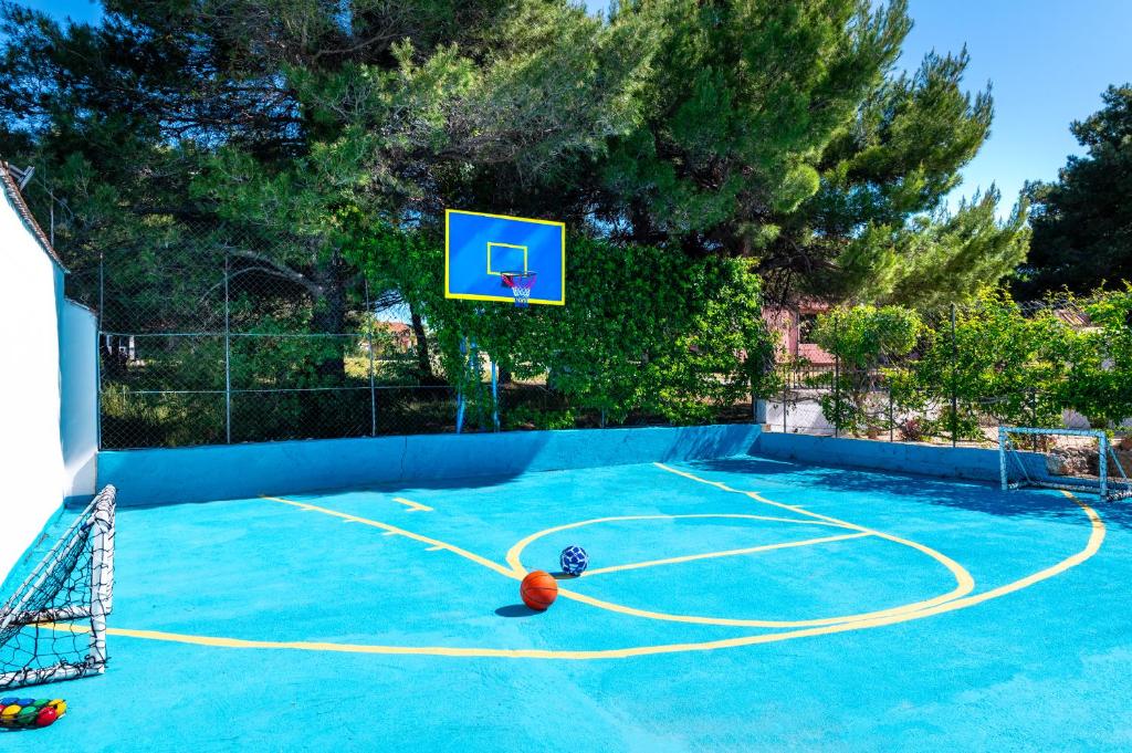 Bazén v ubytovaní Villa Plenča - heated pool ! alebo v jeho blízkosti